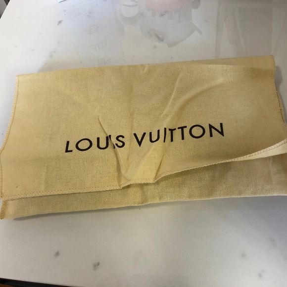 Authentic Louis Vuitton Monogram Accordion Wallet with Chain - Picture 12 of 13